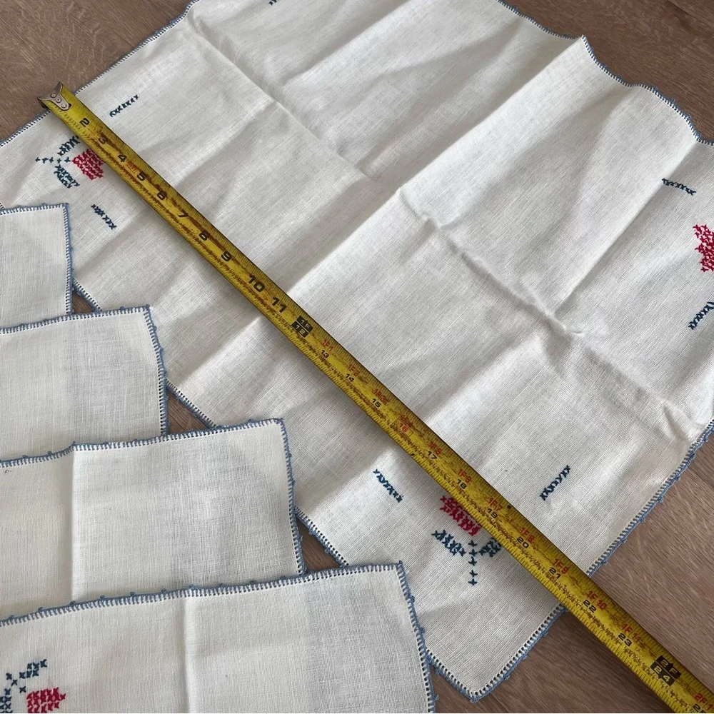 Cute Vintage Embroidered Linen Heart Shape‎ Flower Table Placemat & Napkin 5 PCs